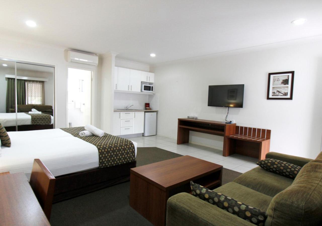 Chinchilla Downtown Motor Inn Екстер'єр фото