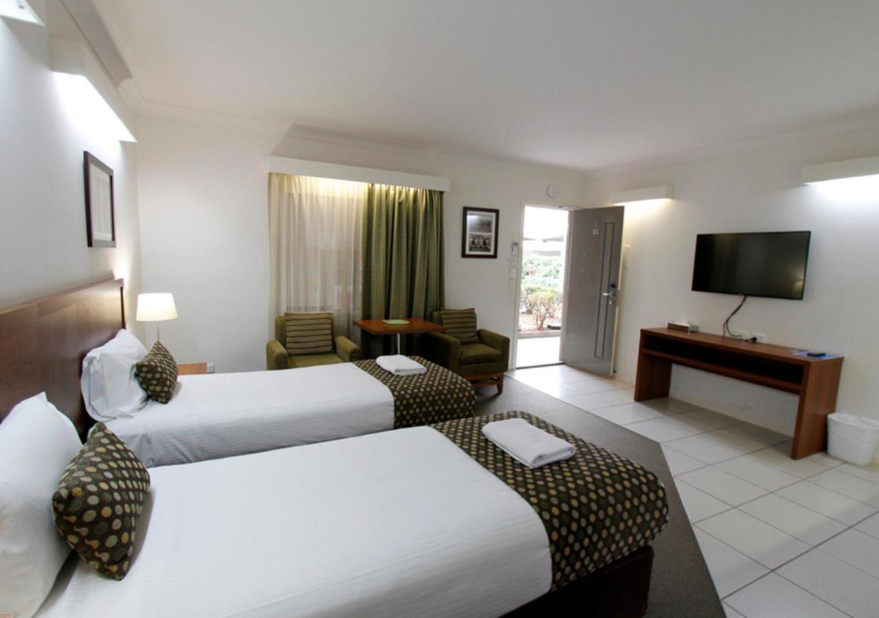 Chinchilla Downtown Motor Inn Екстер'єр фото