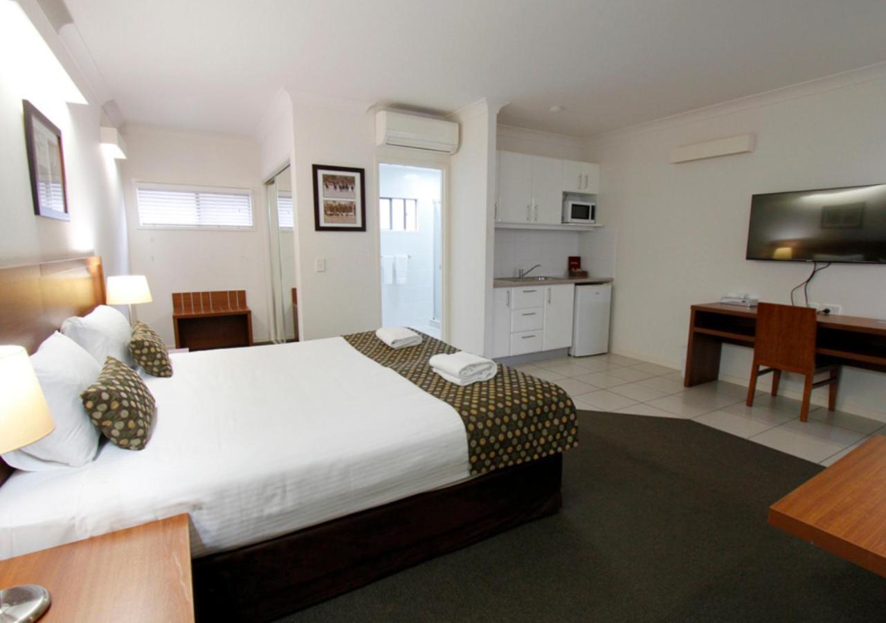 Chinchilla Downtown Motor Inn Екстер'єр фото