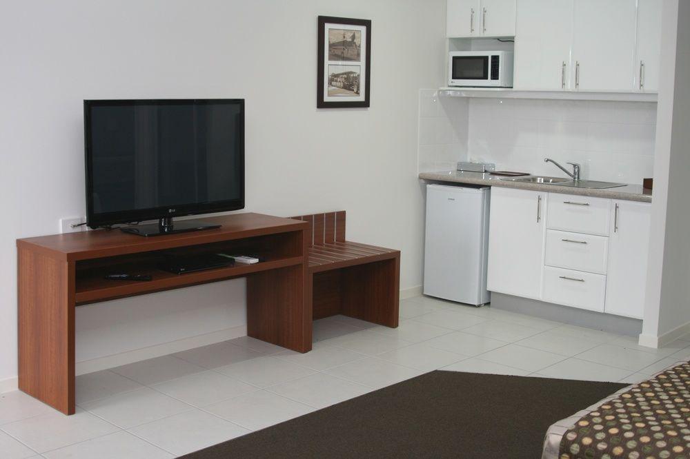 Chinchilla Downtown Motor Inn Екстер'єр фото