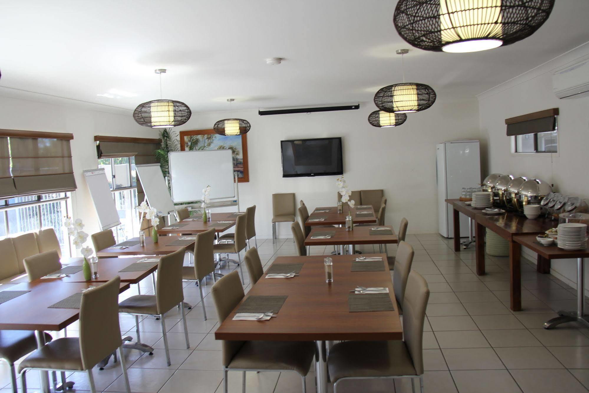 Chinchilla Downtown Motor Inn Екстер'єр фото